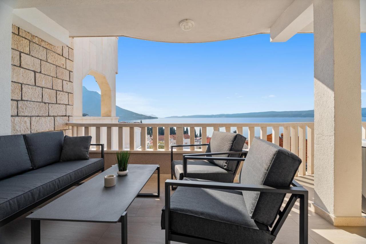Apartmani Marko Omiš Buitenkant foto