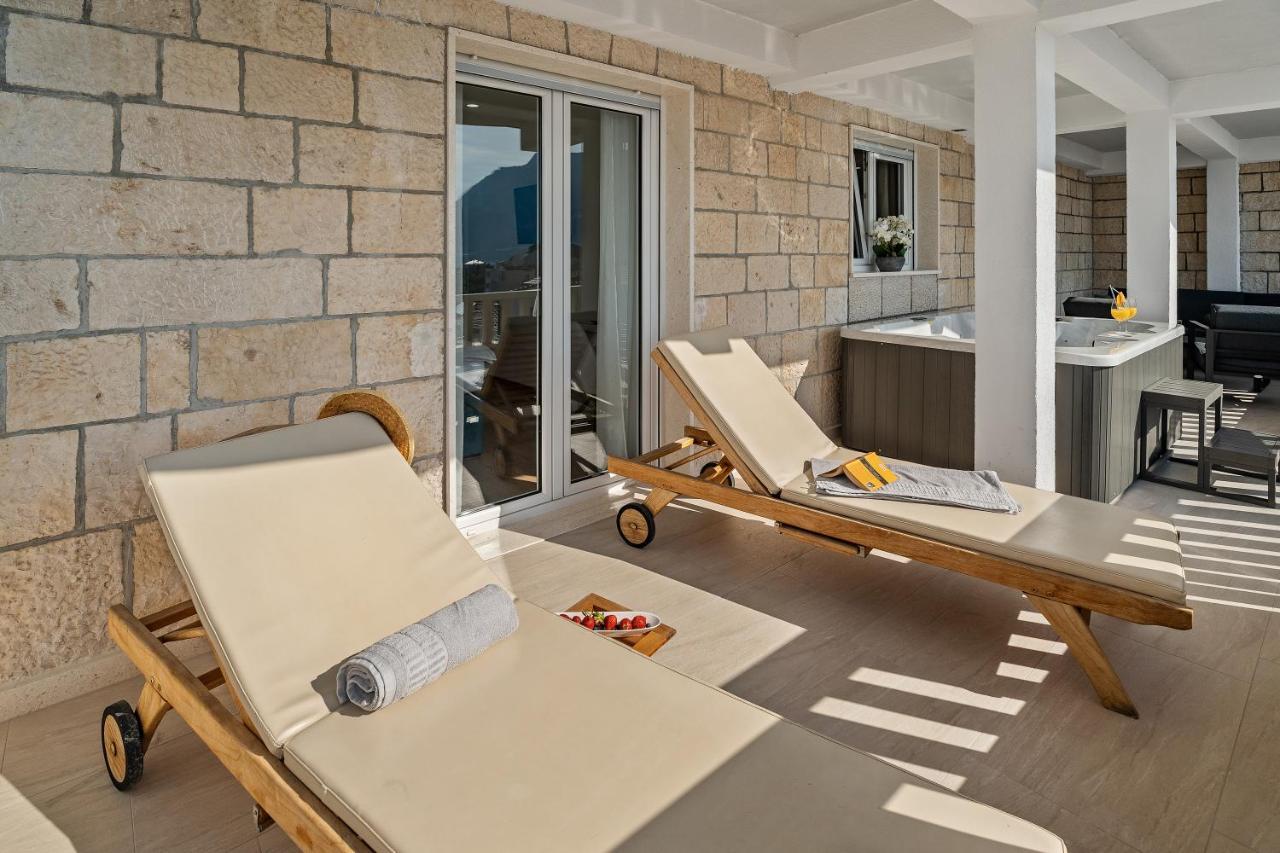 Apartmani Marko Omiš Buitenkant foto