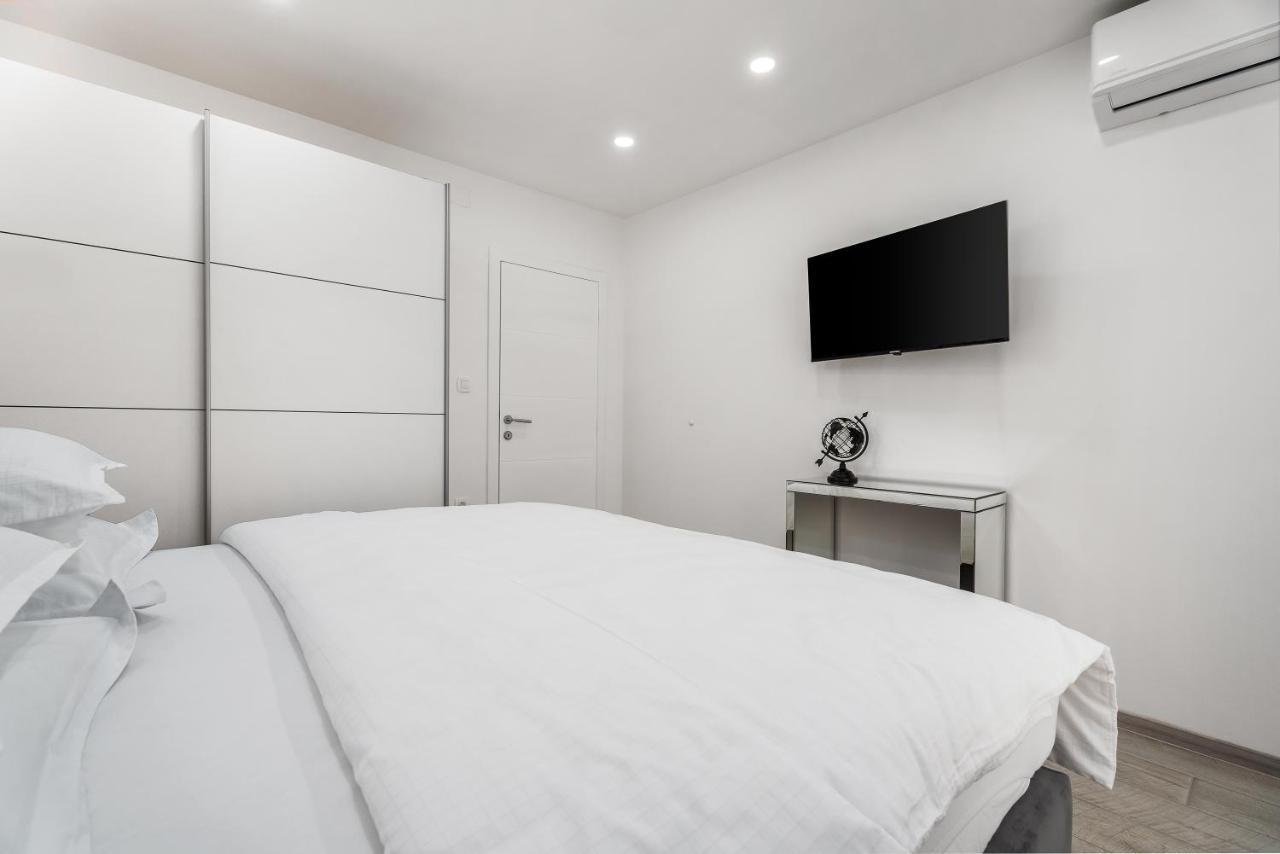 Apartmani Marko Omiš Buitenkant foto