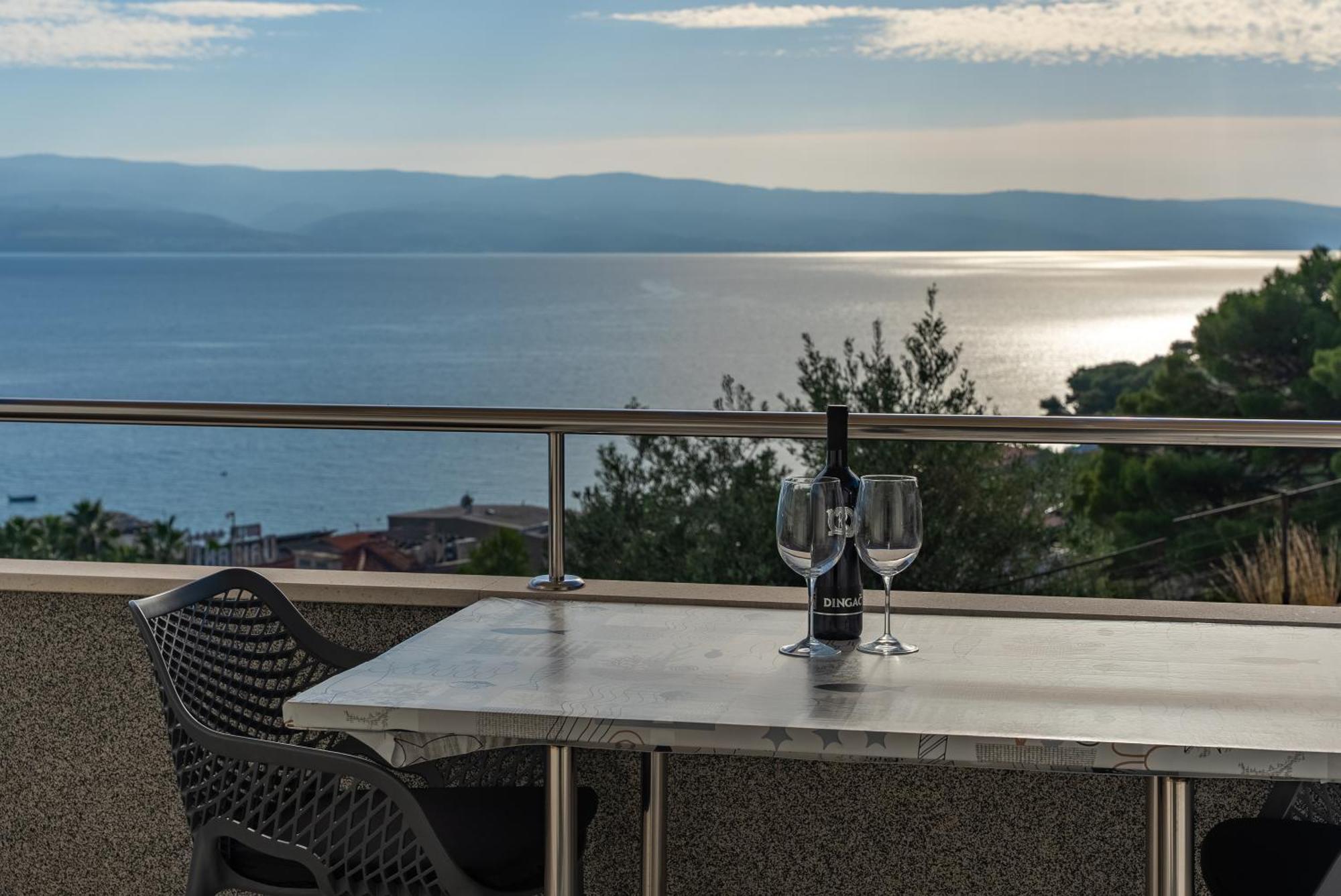 Apartmani Marko Omiš Buitenkant foto